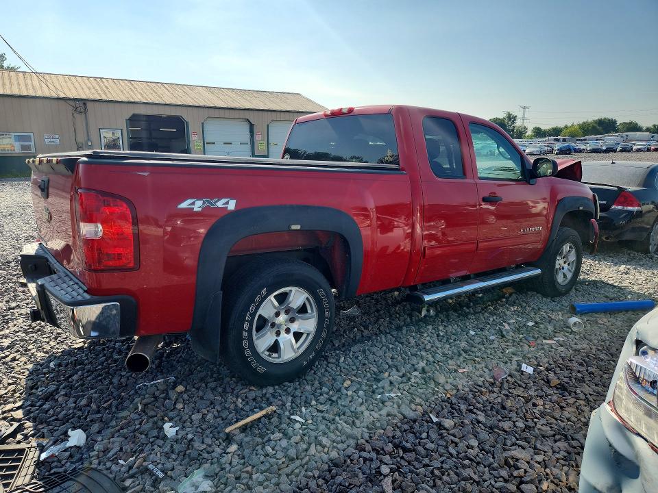 61049236 :رقم المزاد ، 1GCRKSE36BZ261549 vin ، 2011 Chevrolet Silverado مزاد بيع