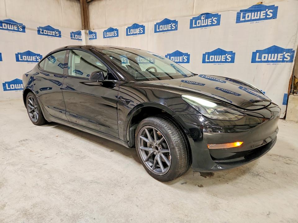 59968076 :رقم المزاد ، 5YJ3E1EA3NF285727 vin ، 2022 Tesla Model 3 مزاد بيع