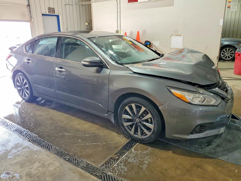 2017 Nissan Altima მანქანა იყიდება აუქციონზე, vin: 1N4AL3AP6HC140983, აუქციონის ნომერი: 41634406