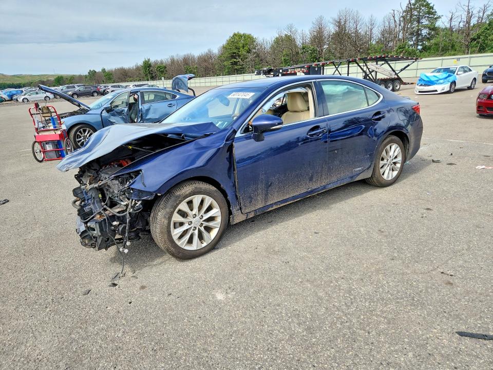 60147046 :رقم المزاد ، JTHBW1GG2D2031193 vin ، 2013 Lexus Es مزاد بيع