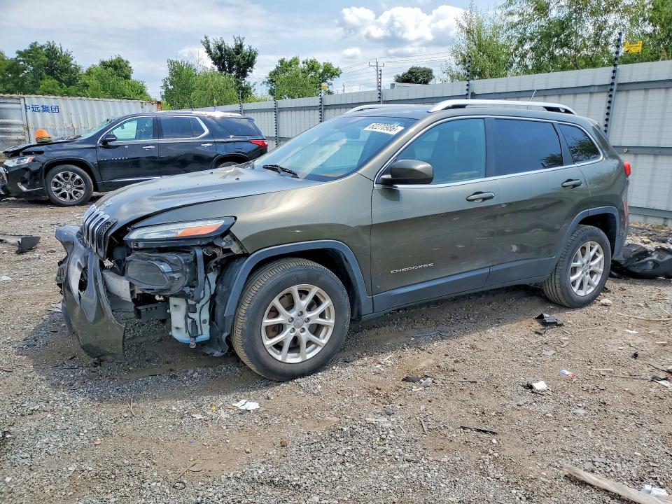 62270986 :رقم المزاد ، 1C4PJMCSXEW258966 vin ، 2014 Jeep Cherokee مزاد بيع