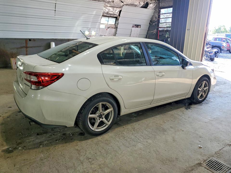 62327096 :رقم المزاد ، 4S3GKAA62J3604408 vin ، 2018 Subaru Impreza مزاد بيع