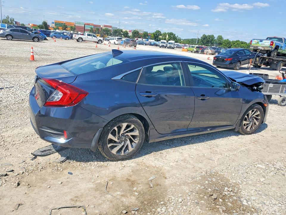 Продажа на аукционе авто 2017 Honda Civic, vin: 19XFC2F70HE076984, номер лота: 62597336