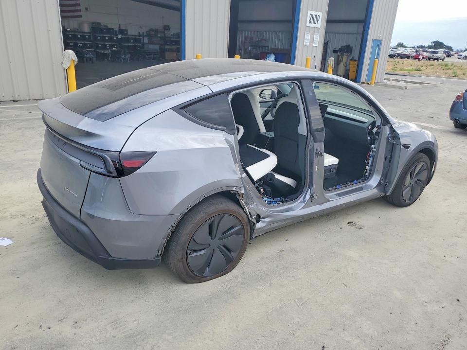 60700156 :رقم المزاد ، 7SAYGDEE8TF343108 vin ، 2026 Tesla Model Y مزاد بيع
