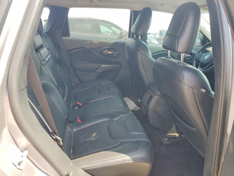 62103956 :رقم المزاد ، 1C4PJMDNXKD116214 vin ، 2019 Jeep Cherokee مزاد بيع