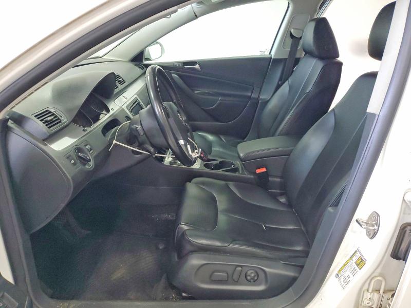 58786296 :رقم المزاد ، WVWXM7AN8AE165014 vin ، 2010 Volkswagen Passat مزاد بيع