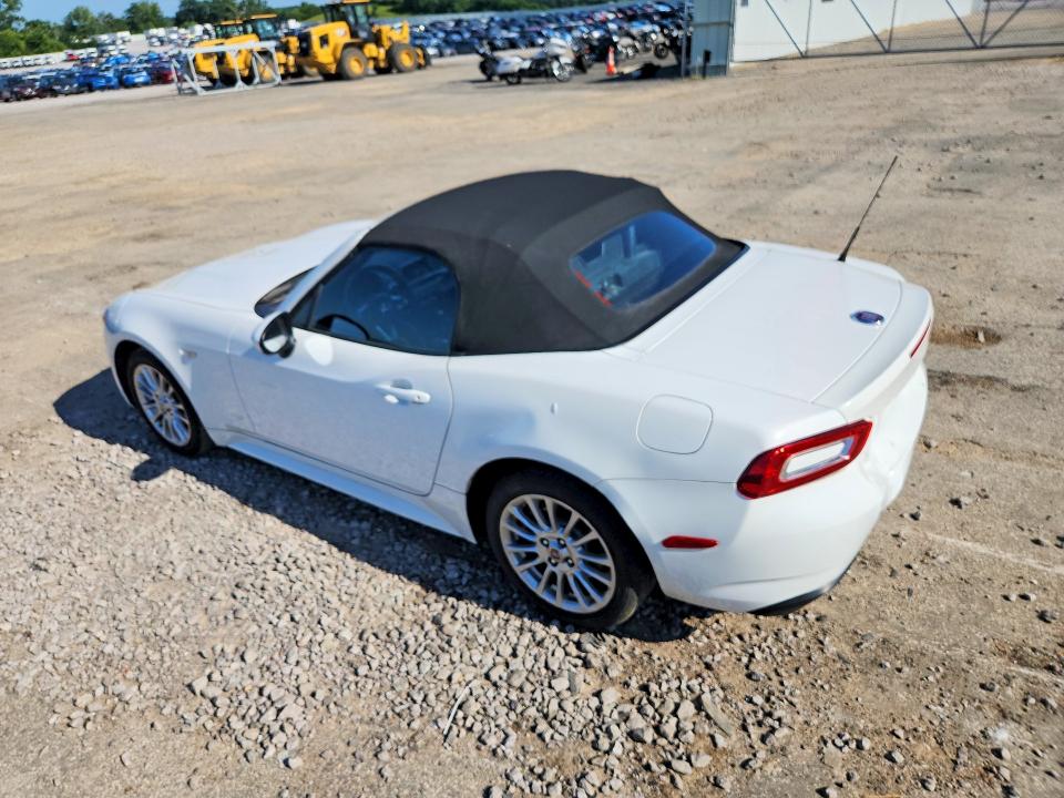 Продажа на аукционе авто 2017 Fiat 124 Spider, vin: JC1NFAEK8H0106130, номер лота: 59961506