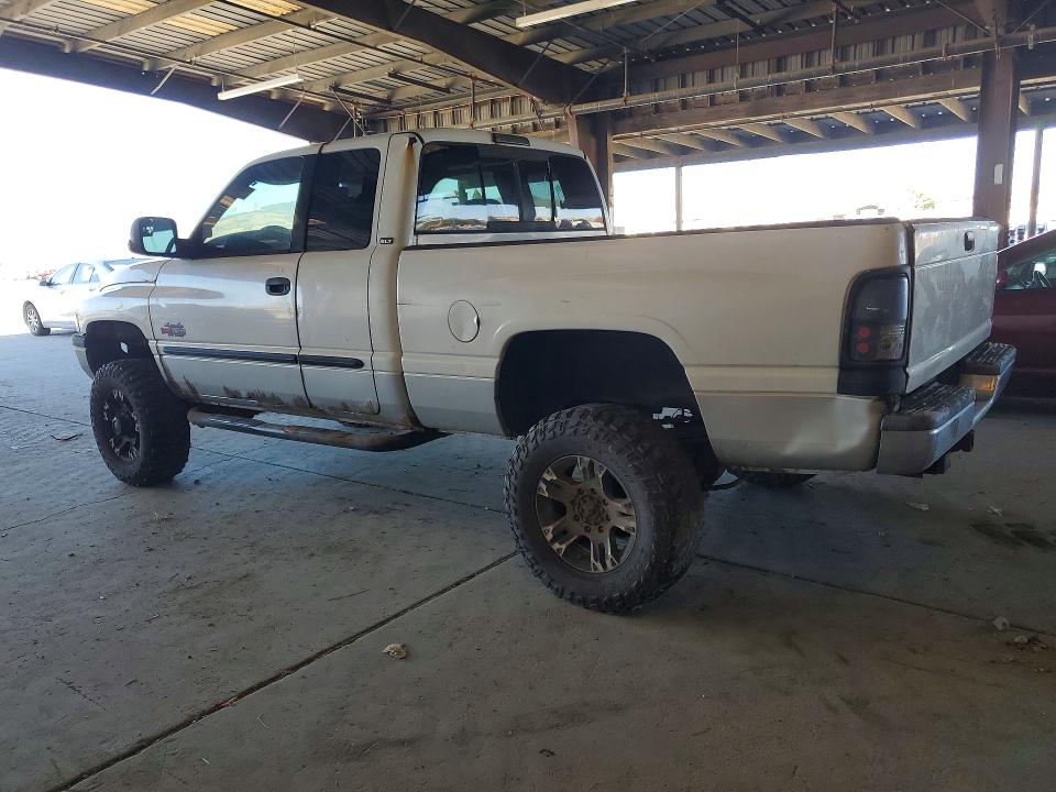 2001 Dodge Ram 2500 მანქანა იყიდება აუქციონზე, vin: 1B7KF23W41J601572, აუქციონის ნომერი: 62717136
