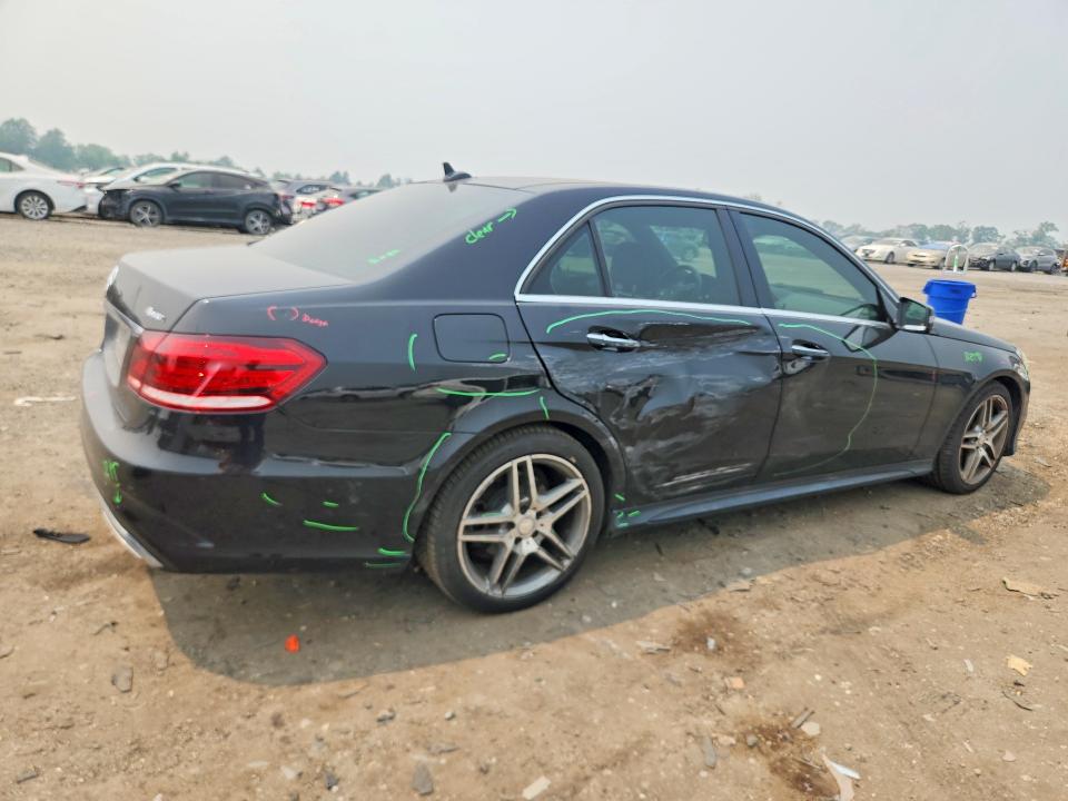 Продажа на аукционе авто 2015 Mercedes-benz E, vin: WDDHF8JB8FB126450, номер лота: 61198026