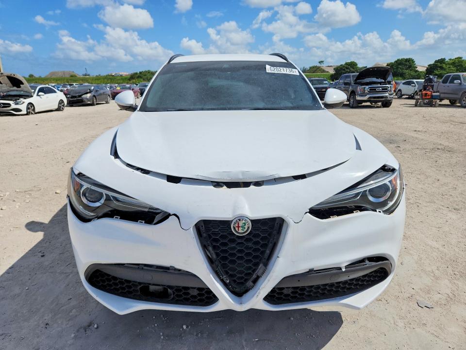Продажа на аукционе авто 2022 Alfa Romeo Stelvio, vin: ZASPAJAN4N7D37188, номер лота: 62021736