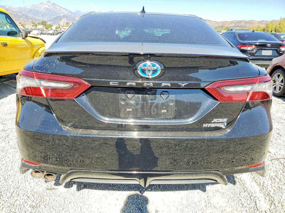 Auction sale of the 2021 Toyota Camry, vin: 4T1K31AK5MU558751, lot number: 59389766