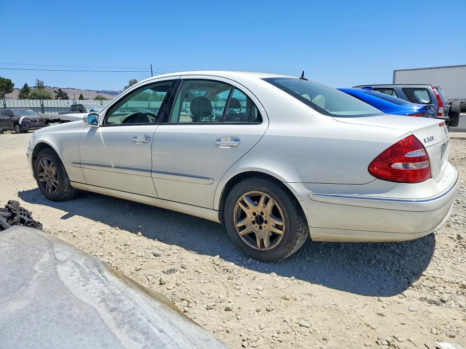 61337606 :رقم المزاد ، WDBUF65J14A509047 vin ، 2004 Mercedes-benz E مزاد بيع