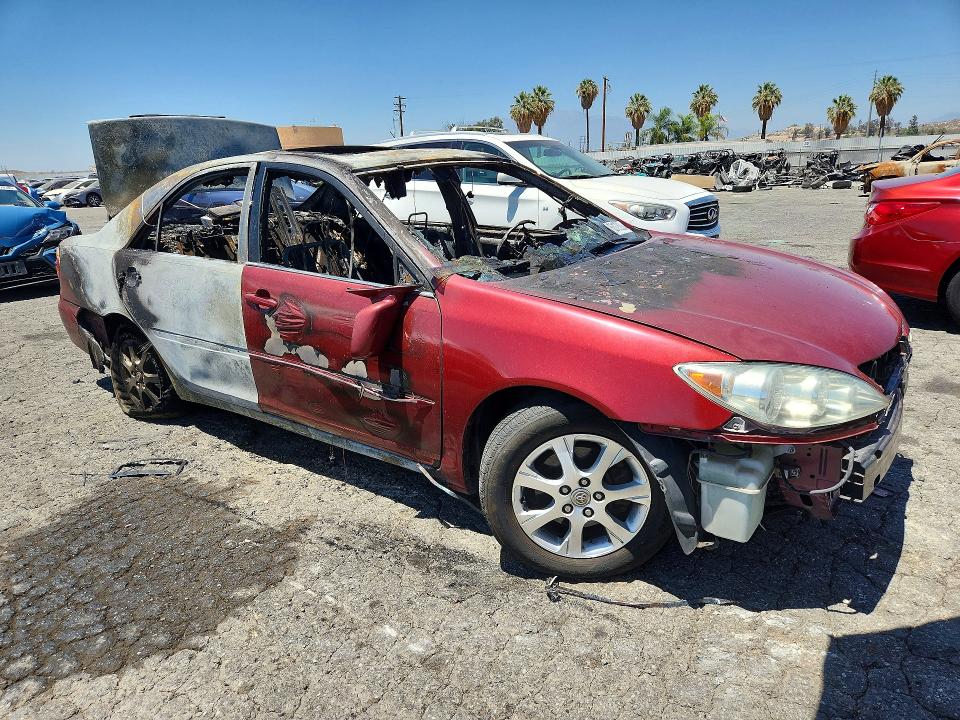 63173206 :رقم المزاد ، 4T1BF32K15U101695 vin ، 2005 Toyota Camry مزاد بيع