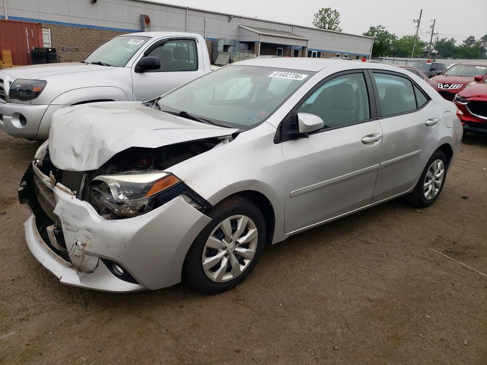 61602736 :رقم المزاد ، 2T1BURHE0FC238897 vin ، 2015 Toyota Corolla مزاد بيع