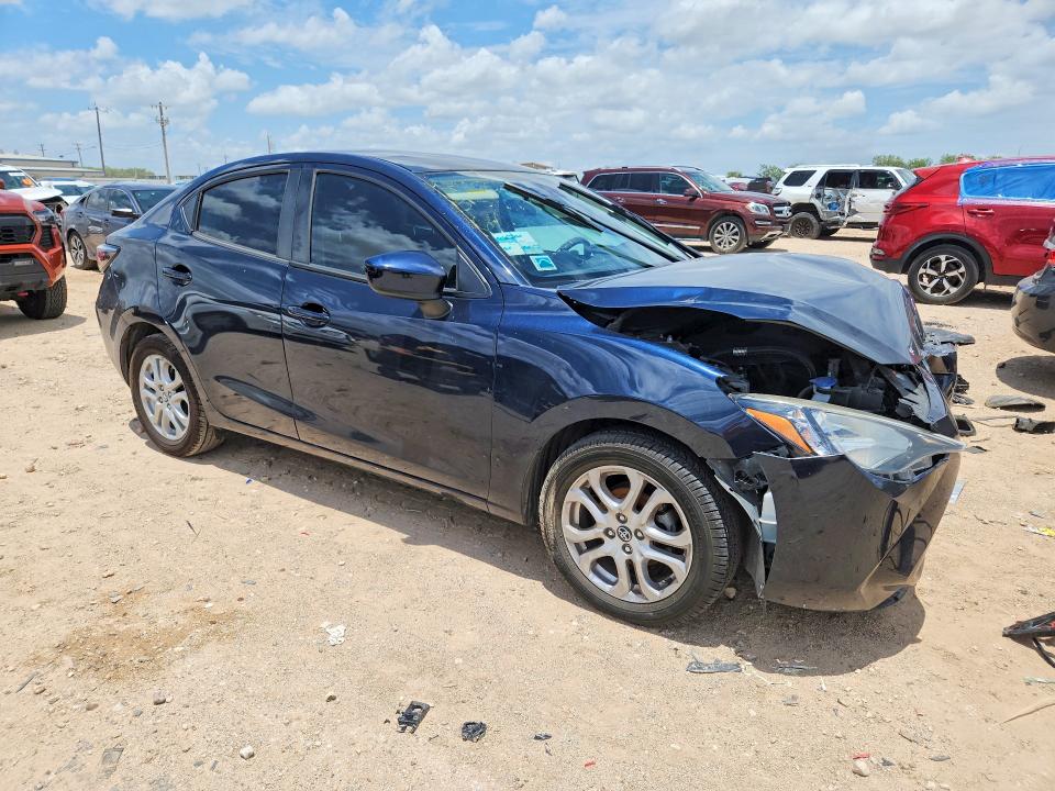 60417306 :رقم المزاد ، 3MYDLBYV4JY315994 vin ، 2018 Toyota Yaris Ia مزاد بيع