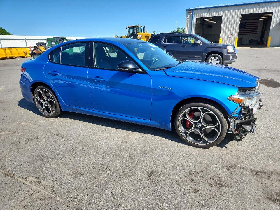 Продаж на аукціоні авто 2022 Alfa Romeo Giulia, vin: ZARFANBN3N7665573, номер лоту: 61522556