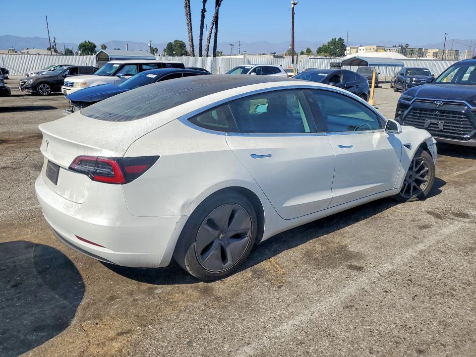 2020 Tesla Model 3 მანქანა იყიდება აუქციონზე, vin: 5YJ3E1EA2LF804022, აუქციონის ნომერი: 62704746