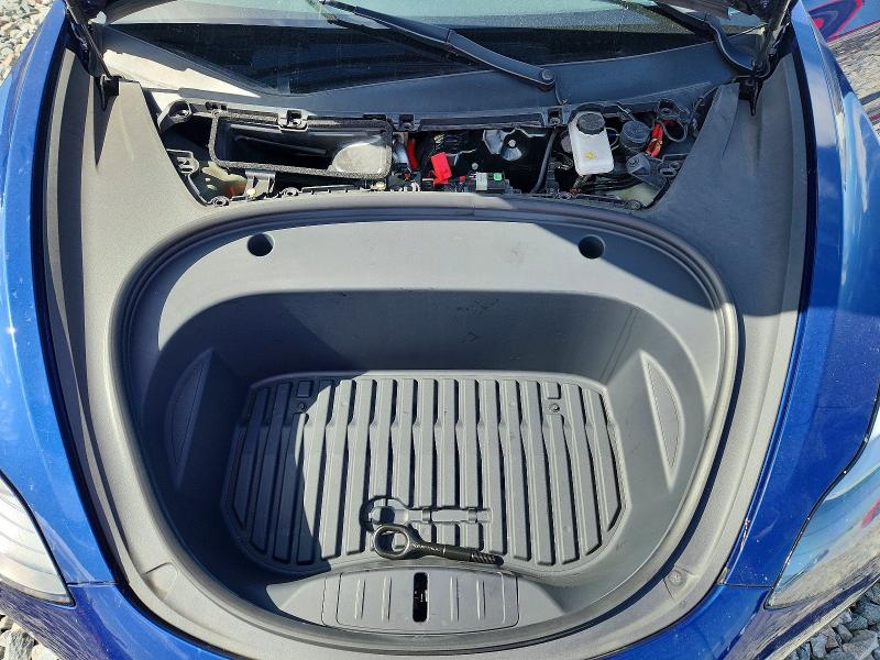 60357016 :رقم المزاد ، 5YJ3E1EB9NF233172 vin ، 2022 Tesla Model 3 مزاد بيع