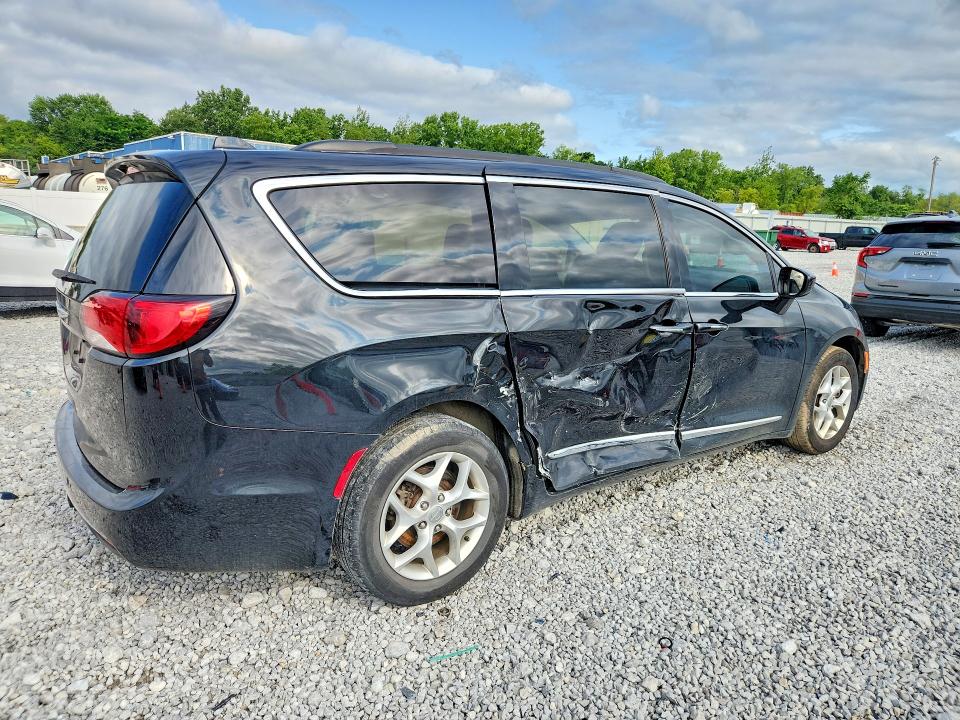 Продаж на аукціоні авто 2017 Chrysler Pacifica, vin: 2C4RC1BG0HR710693, номер лоту: 62309716