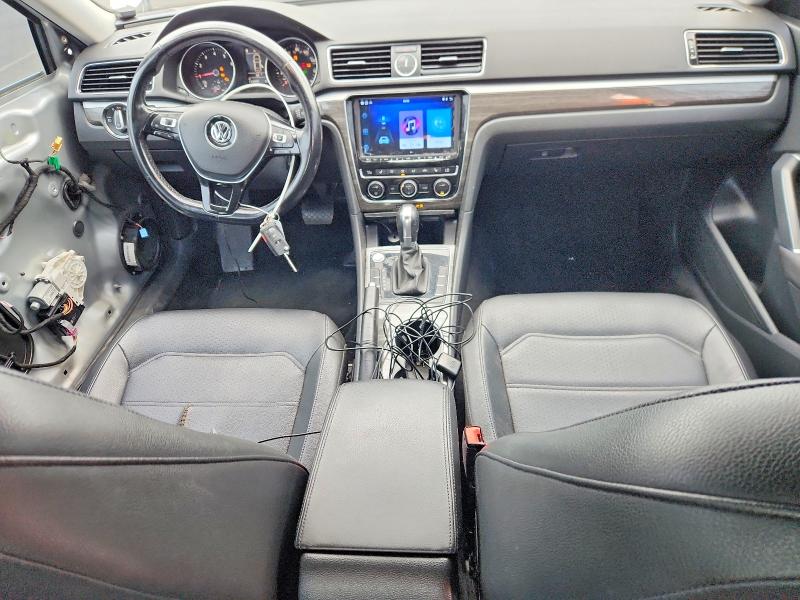 2017 Volkswagen Passat მანქანა იყიდება აუქციონზე, vin: 1VWBT7A32HC077557, აუქციონის ნომერი: 59195296