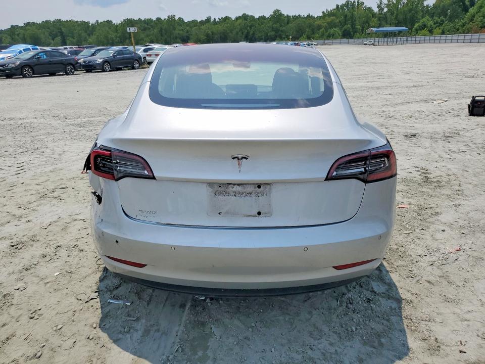 Продаж на аукціоні авто 2018 Tesla Model 3, vin: 5YJ3E1EA9JF040831, номер лоту: 62634206