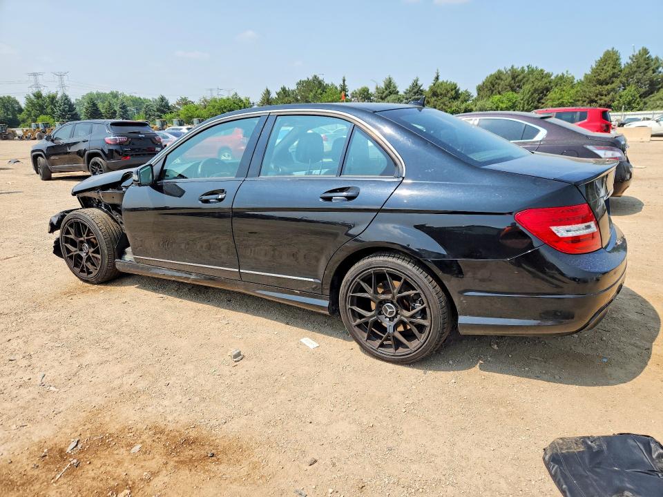 2014 Mercedes-benz C მანქანა იყიდება აუქციონზე, vin: WDDGF8AB6EA921948, აუქციონის ნომერი: 61555976