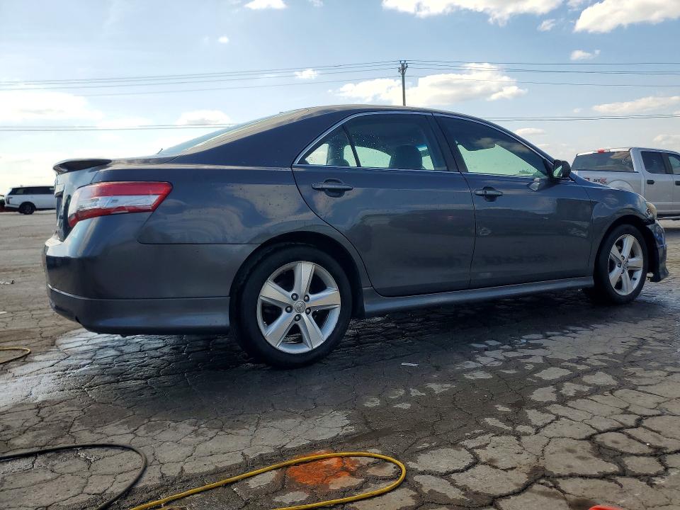 63398486 :رقم المزاد ، 4T1BK3EK0BU612978 vin ، 2011 Toyota Camry مزاد بيع