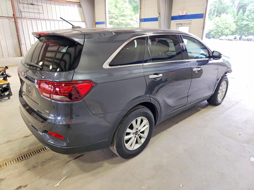 2019 Kia Sorento მანქანა იყიდება აუქციონზე, vin: 5XYPG4A52KG489459, აუქციონის ნომერი: 63008386