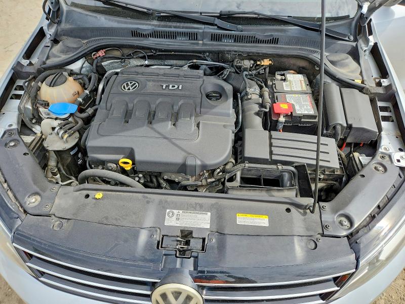 Продажа на аукционе авто 2015 Volkswagen Jetta, vin: 3VWLA7AJ5FM201664, номер лота: 61732386