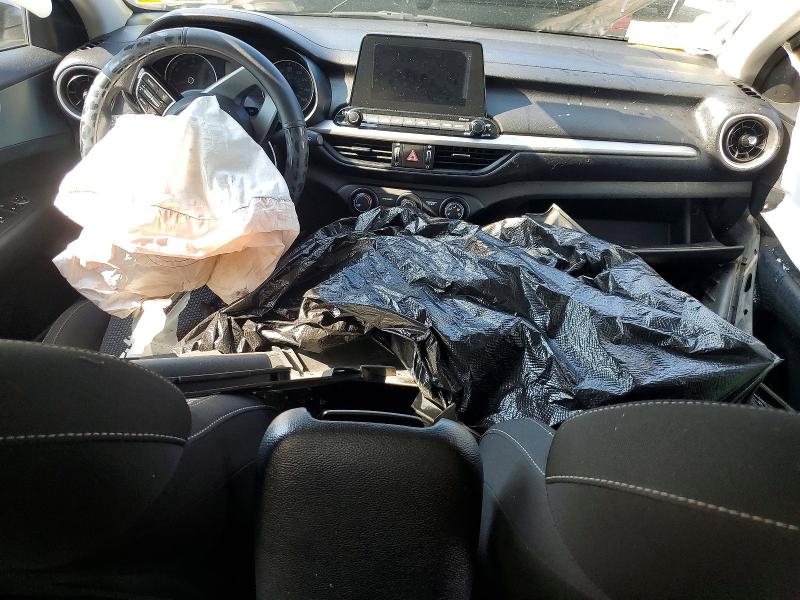 63101976 :رقم المزاد ، 3KPF24AD3ME345808 vin ، 2021 Kia Forte مزاد بيع