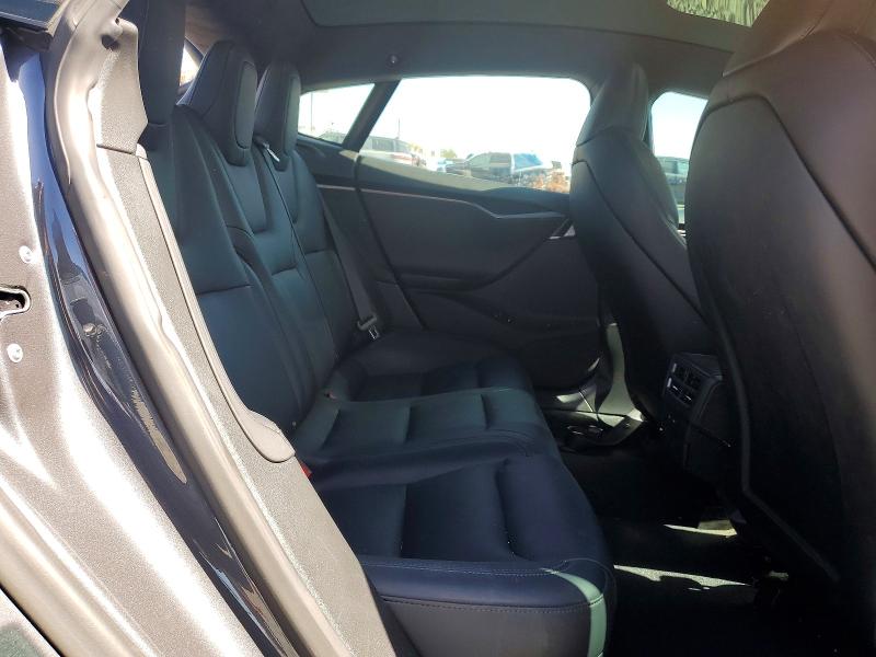 63313896 :رقم المزاد ، 5YJSA1E21LF391557 vin ، 2020 Tesla Model S مزاد بيع