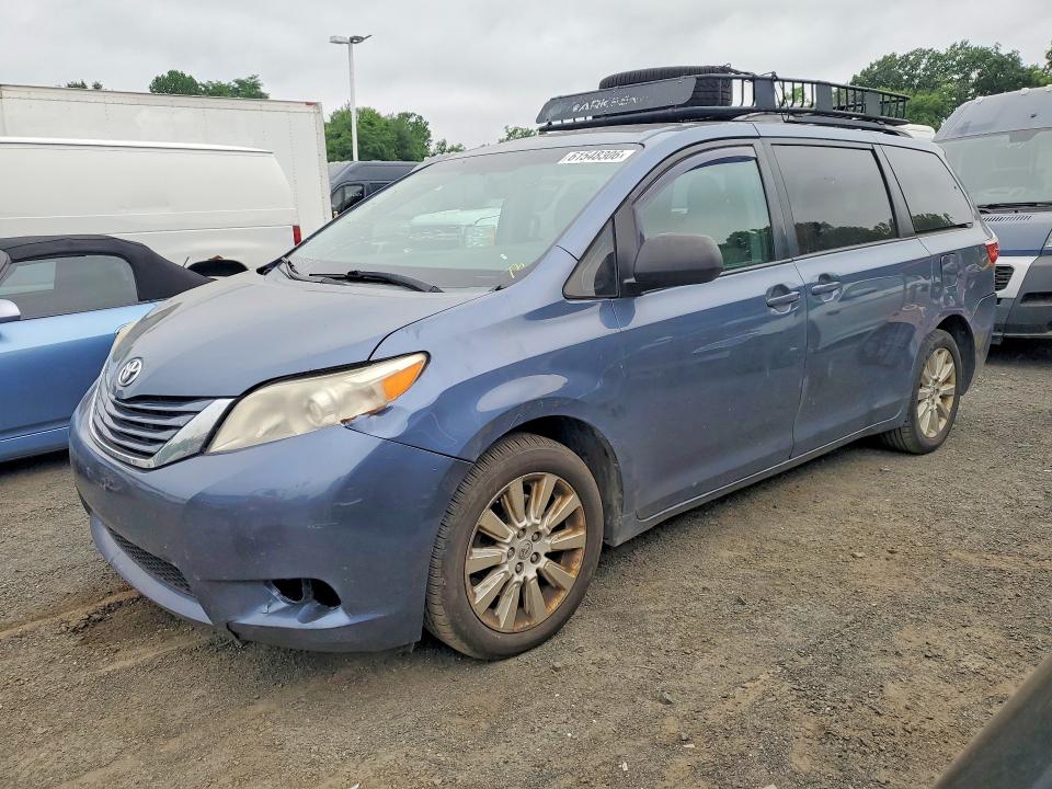 Aukcja sprzedaży 2015 Toyota Sienna, vin: 5TDJK3DC7FS101028, numer aukcji: 61548306