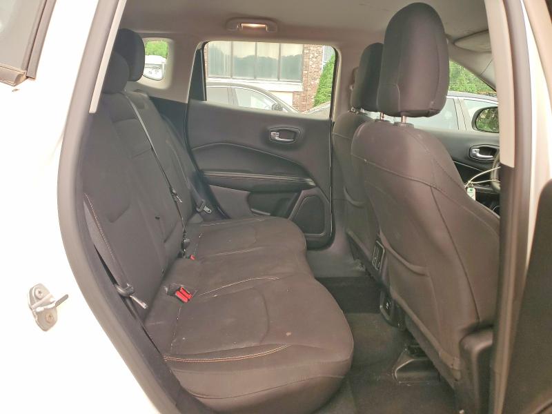 61189656 :رقم المزاد ، 3C4NJDAB1HT667006 vin ، 2017 Jeep Compass مزاد بيع