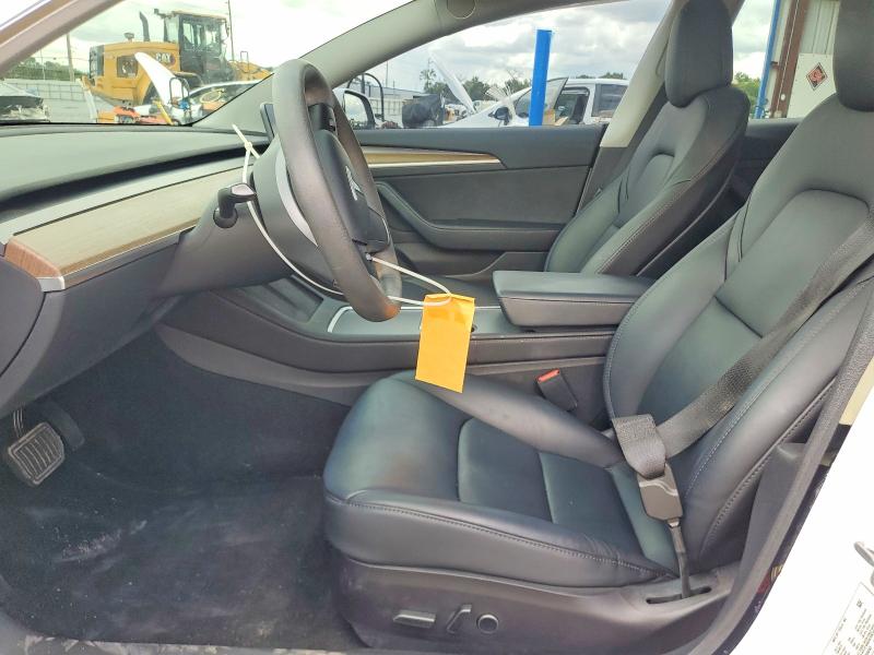 58638796 :رقم المزاد ، 5YJ3E1EA7NF355553 vin ، 2022 Tesla Model 3 مزاد بيع