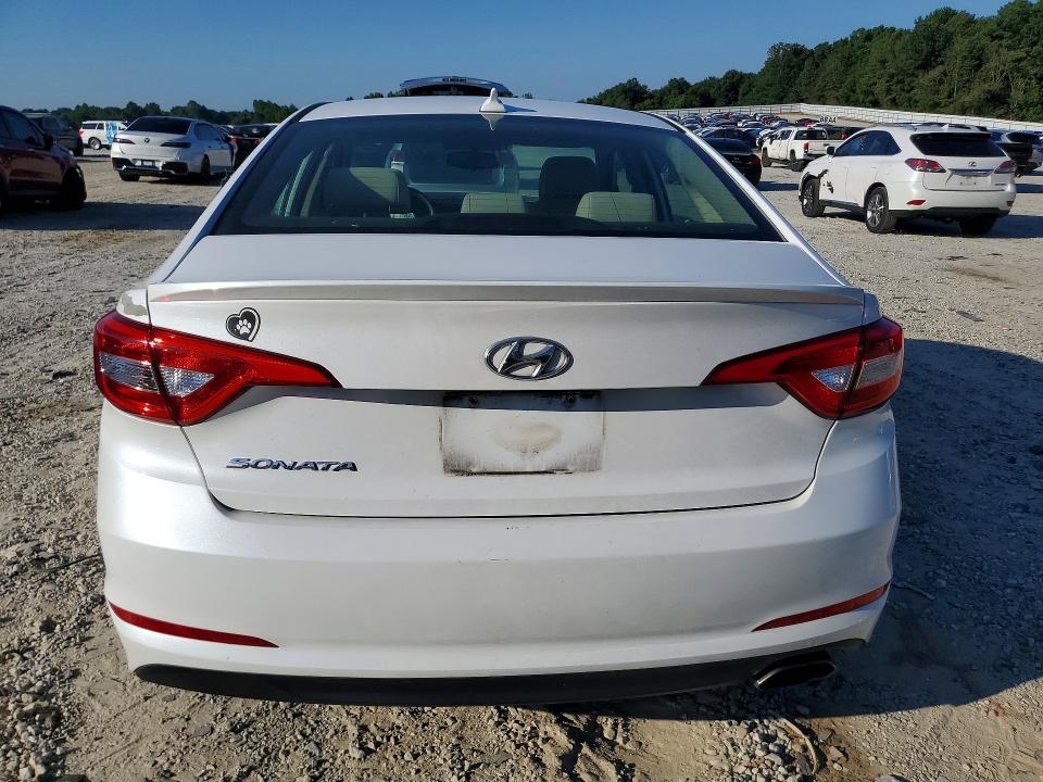60331386 :رقم المزاد ، 5NPE24AF4FH184641 vin ، 2015 Hyundai Sonata مزاد بيع