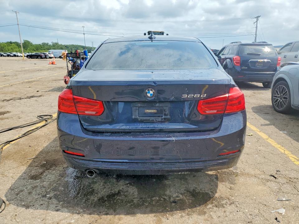 2016 Bmw 328 მანქანა იყიდება აუქციონზე, vin: WBA8E5C50GK388562, აუქციონის ნომერი: 63005946