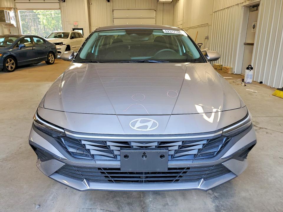 2025 Hyundai Elantra Hybrid მანქანა იყიდება აუქციონზე, vin: KMHLM4DJXSU166142, აუქციონის ნომერი: 62317196