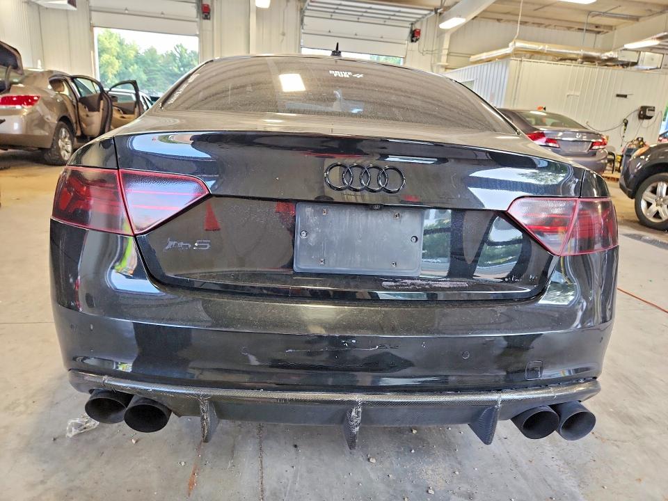 2015 Audi S5 მანქანა იყიდება აუქციონზე, vin: WAUCGAFR6FA038286, აუქციონის ნომერი: 62980286