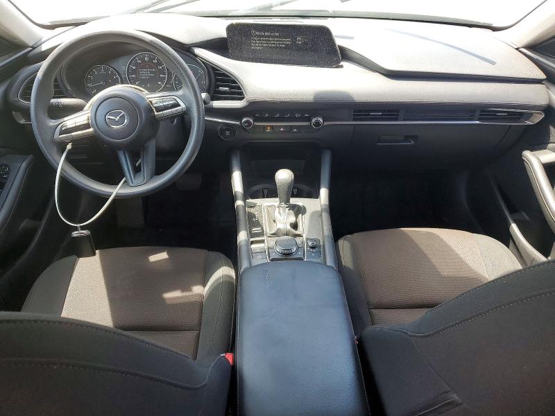 61721156 :رقم المزاد ، JM1BPAA77N1508134 vin ، 2022 Mazda 3 مزاد بيع