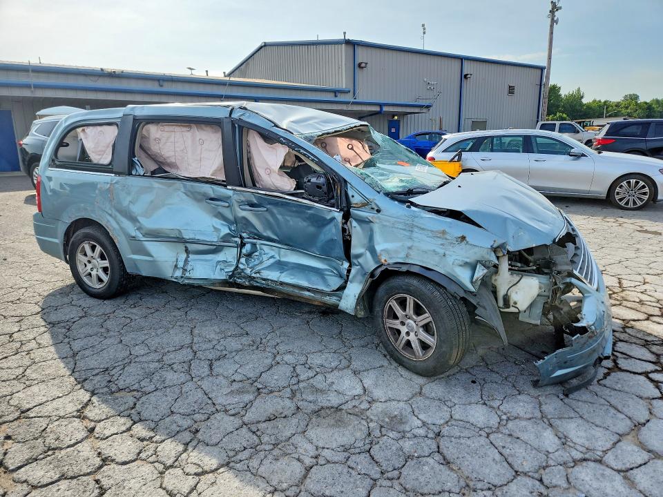 Продаж на аукціоні авто 2010 Chrysler Town & Country, vin: 2A4RR2D19AR386026, номер лоту: 62658486