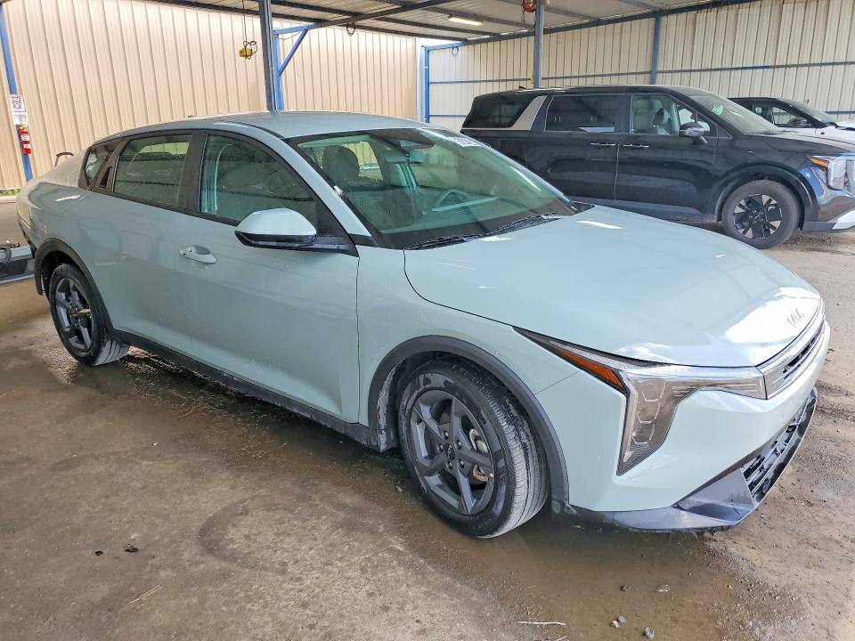 Продаж на аукціоні авто 2026 Kia K4, vin: 3KPFT4DEXTE290368, номер лоту: 61547256