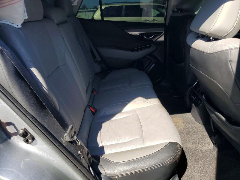 61688646 :رقم المزاد ، 4S4BTGND6M3152126 vin ، 2021 Subaru Outback مزاد بيع