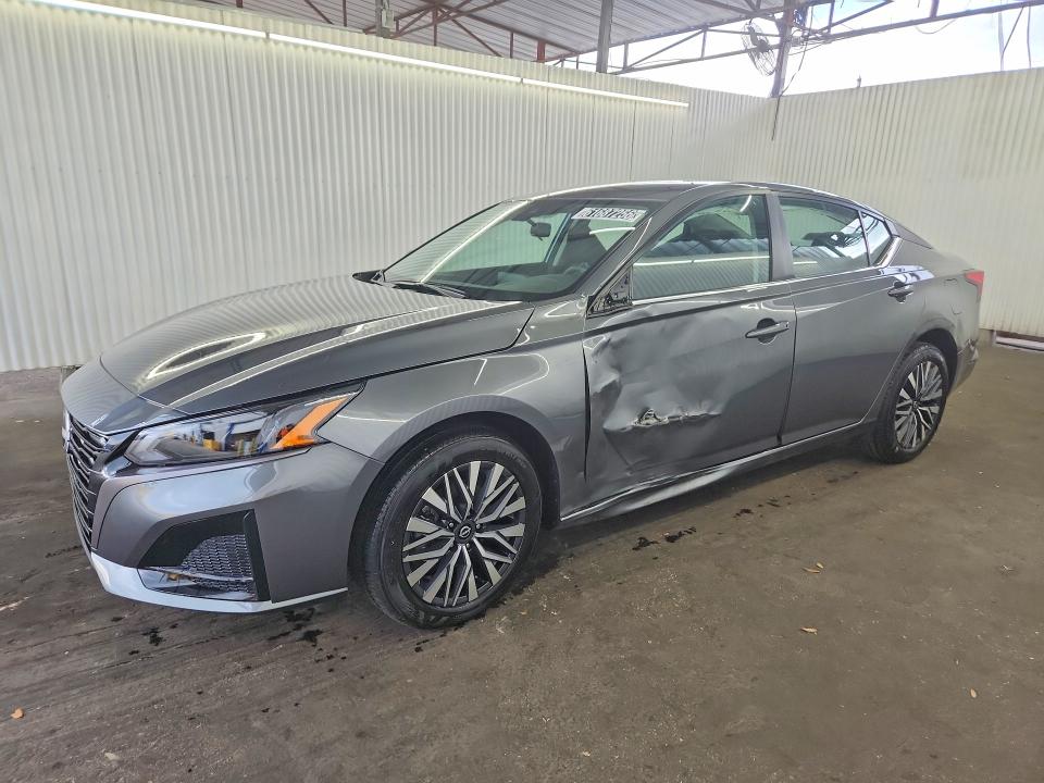 61687256 :رقم المزاد ، 1N4BL4DW5TN330459 vin ، 2026 Nissan Altima مزاد بيع