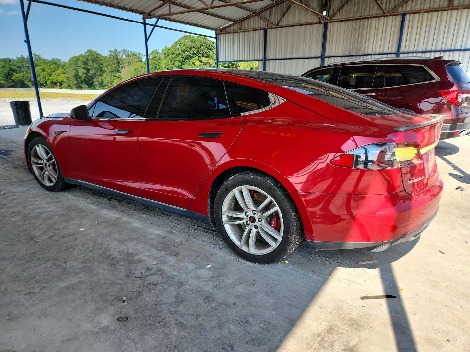 Продажа на аукционе авто 2015 Tesla Model S, vin: 5YJSA1H1XFFP70645, номер лота: 62038386
