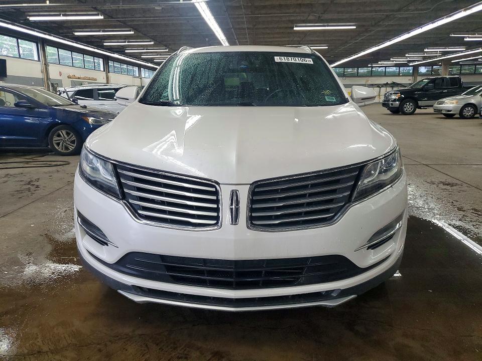 Продажа на аукционе авто 2017 Lincoln Mkc, vin: 5LMCJ2D99HUL12586, номер лота: 61870106