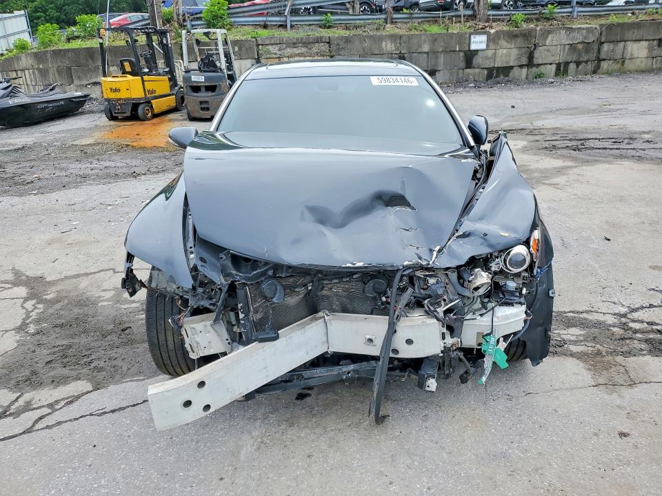 59834146 :رقم المزاد ، JTHCL5EF0B5009672 vin ، 2011 Lexus Ls مزاد بيع