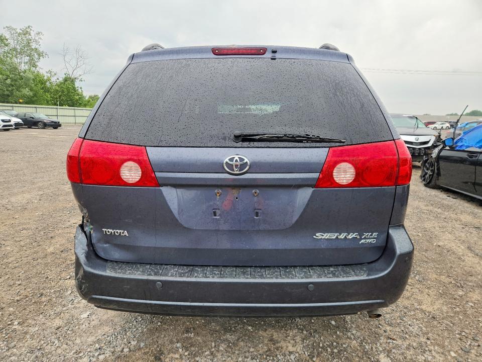Продажа на аукционе авто 2008 Toyota Sienna, vin: 5TDBK22C88S015831, номер лота: 62045406