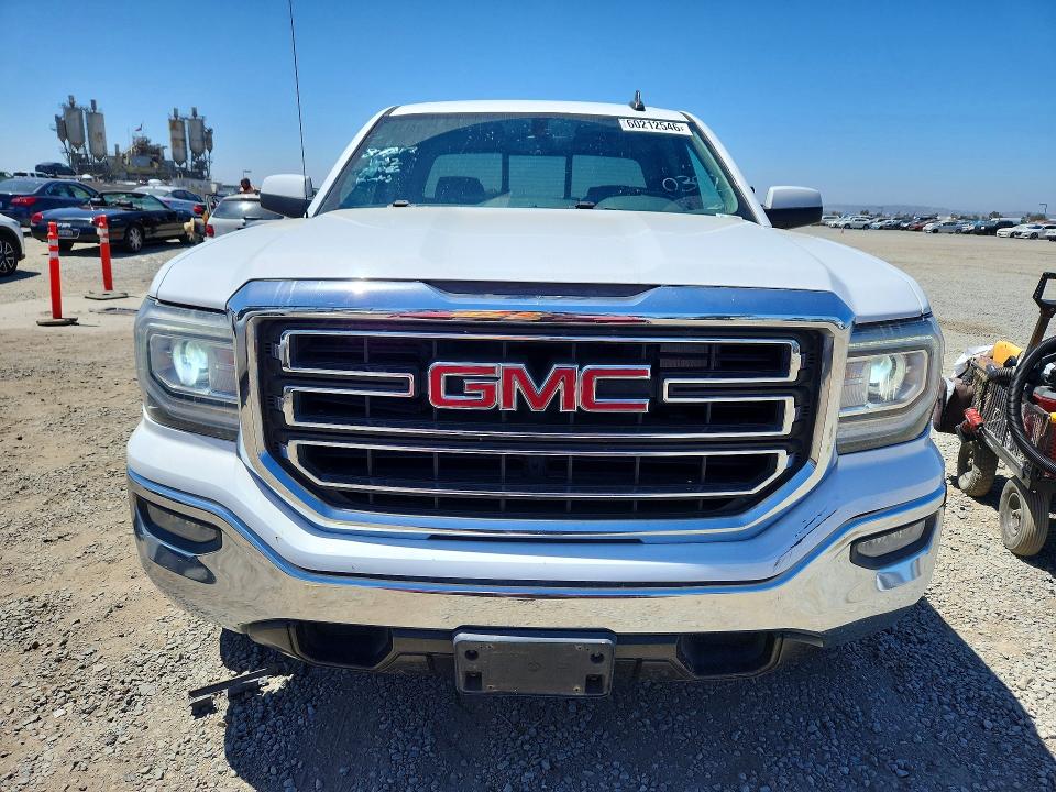 60212546 :رقم المزاد ، 1GTR1MEC5JZ360392 vin ، 2018 Gmc Sierra مزاد بيع