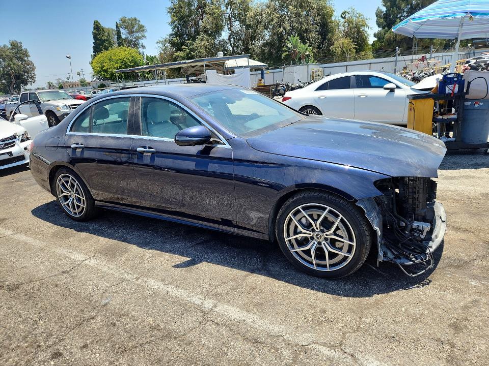 2023 Mercedes-benz E Class E350 4d Luxu მანქანა იყიდება აუქციონზე, vin: W1KZF8DB4PB165263, აუქციონის ნომერი: 59853266
