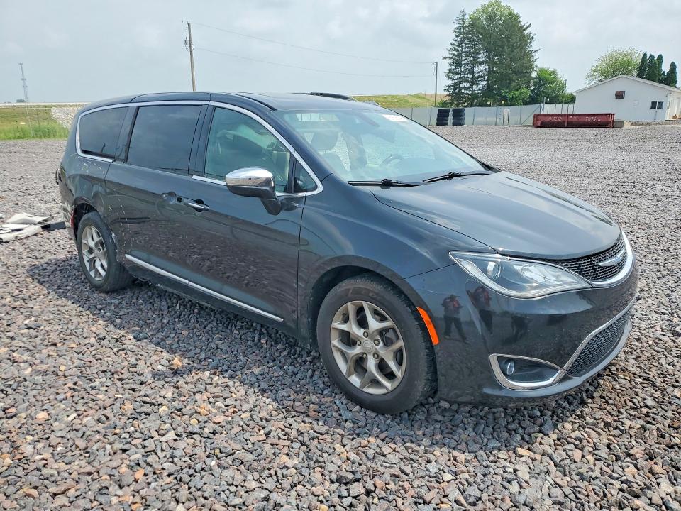 61505796 :رقم المزاد ، 2C4RC1GG0JR232953 vin ، 2018 Chrysler Pacifica مزاد بيع